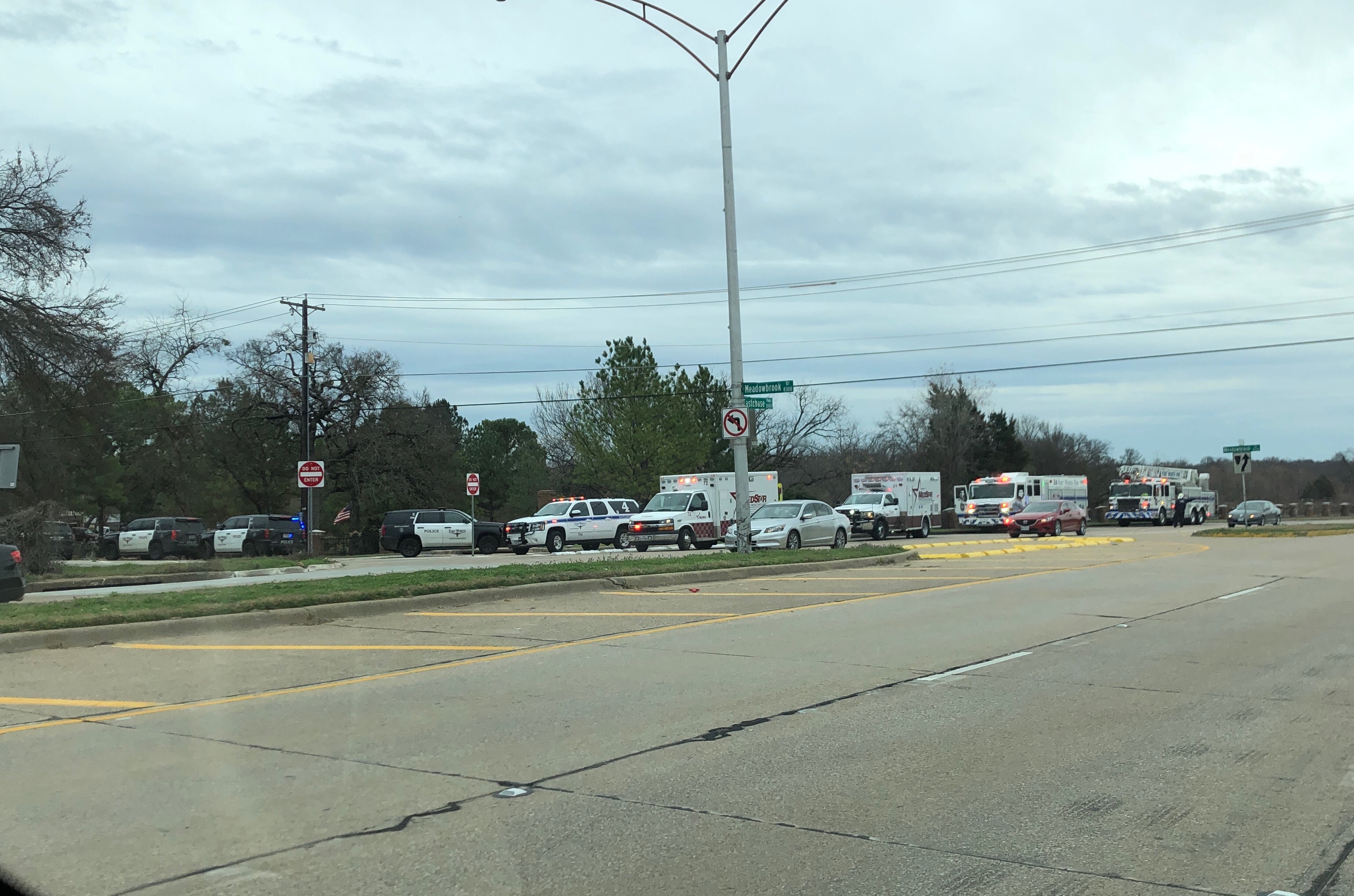Fort Worth police investigating major crash & shooting | DFW Scanner