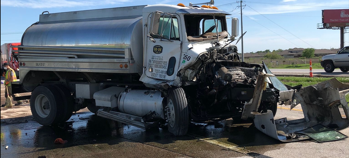 Highway 287 reopened in Fort Worth after crash involving oil truck ...